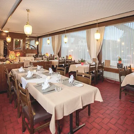 Hotell De Chailly 3*